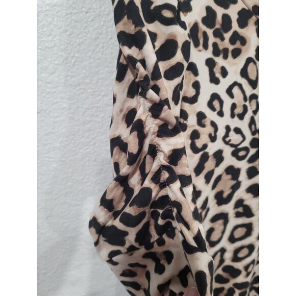 Me and Valley Women's Animal Print Cheetah Shirt Blouse M Ruched Sleeves #15 - Picture 5 of 5